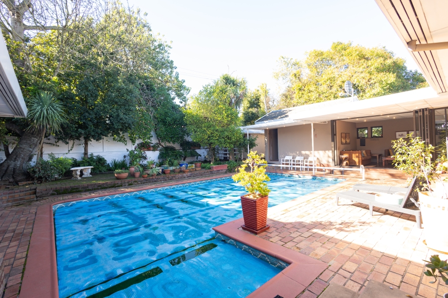 4 Bedroom Property for Sale in Kenridge Heights Western Cape